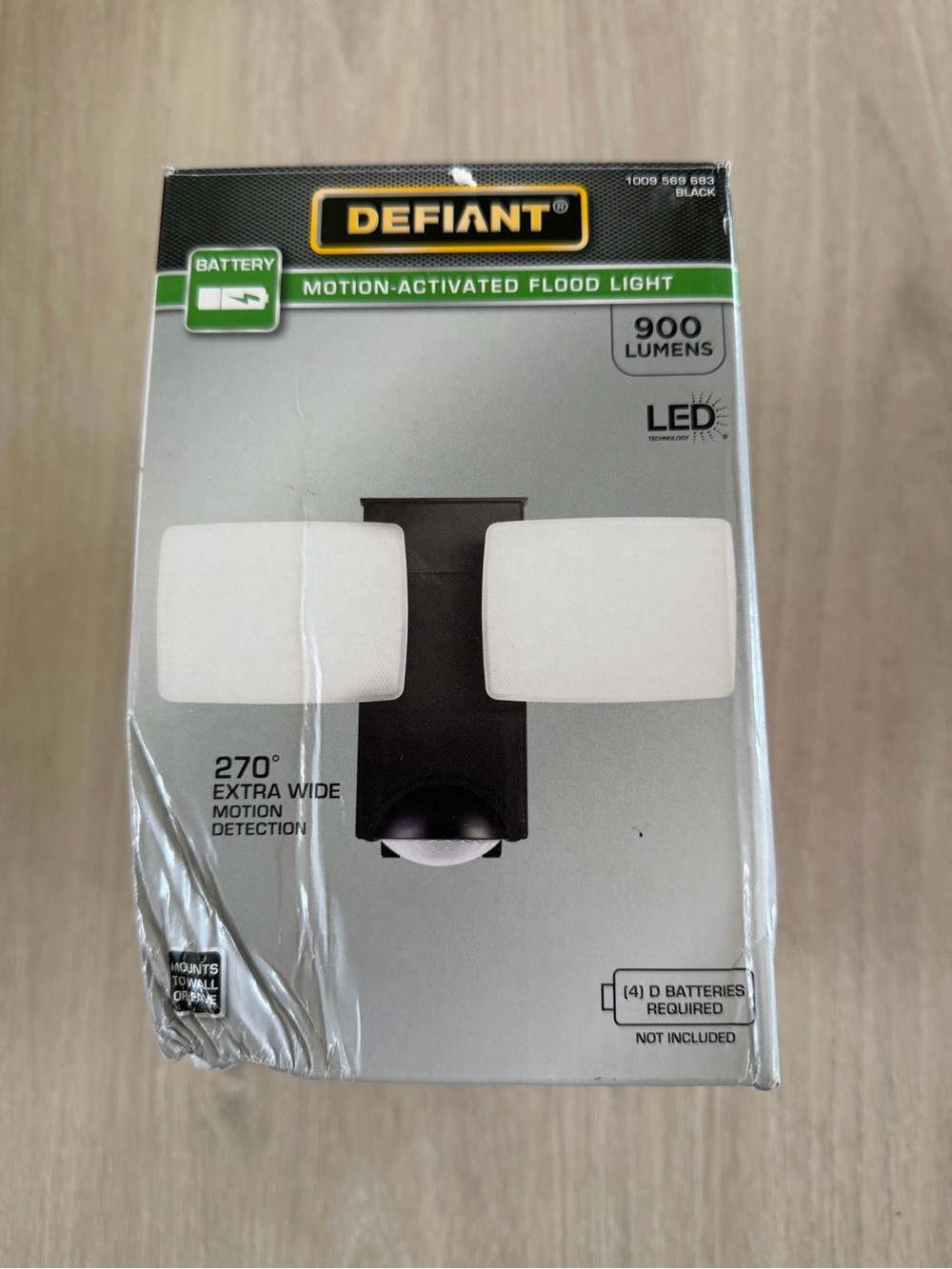New Defiant Motion-Activated LED Flood Light - Picture 1 of 4